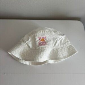 Salty dog bucket hat